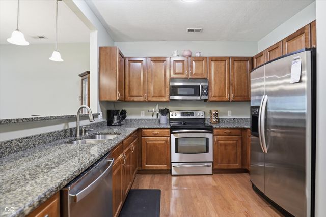 1626 Lacebark Drive UNIT F, Greenwood, IN 46143