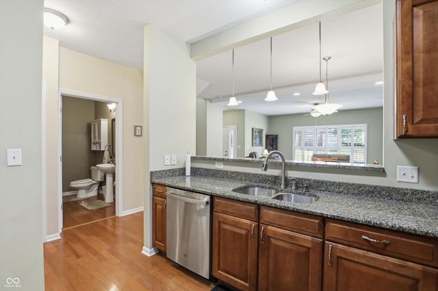 1626 Lacebark Drive UNIT F, Greenwood, IN 46143