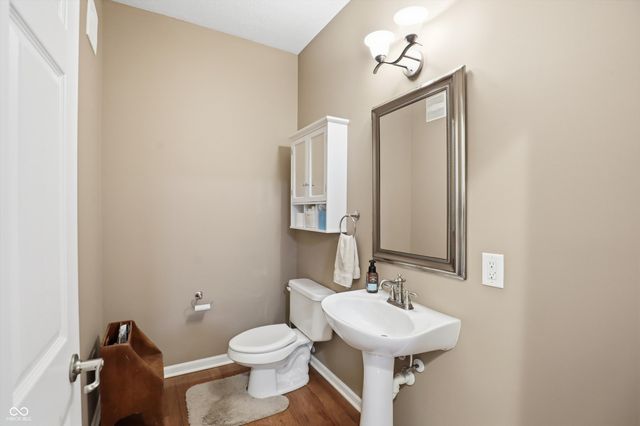 1626 Lacebark Drive UNIT F, Greenwood, IN 46143