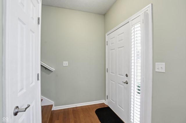 1626 Lacebark Drive UNIT F, Greenwood, IN 46143