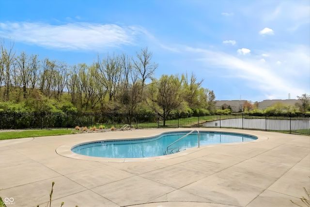 1626 Lacebark Drive UNIT F, Greenwood, IN 46143
