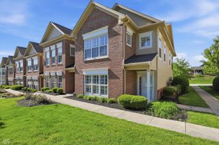 1626 Lacebark Drive UNIT F, Greenwood, IN 46143