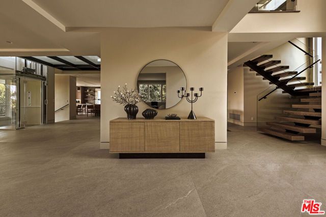 16838 Oak View Drive, Encino (los Angeles), CA 91436