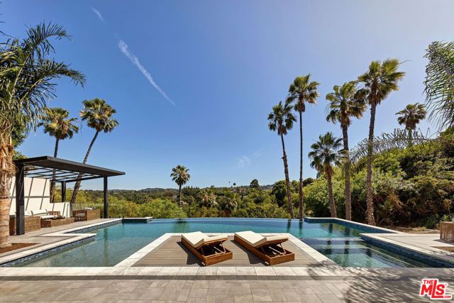 16838 Oak View Drive, Encino (los Angeles), CA 91436