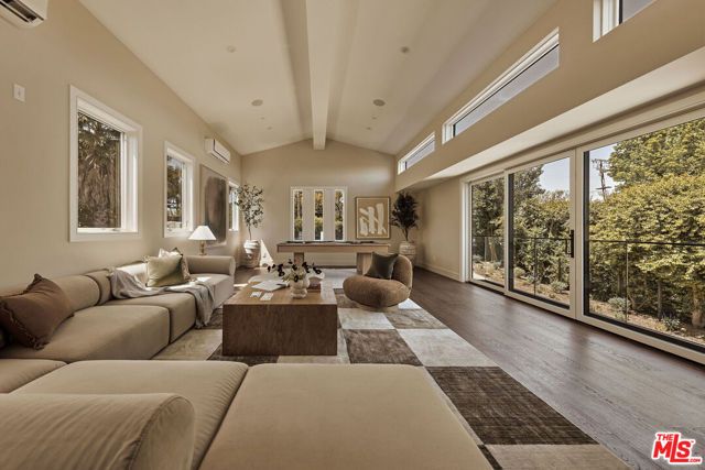 16838 Oak View Drive, Encino (los Angeles), CA 91436