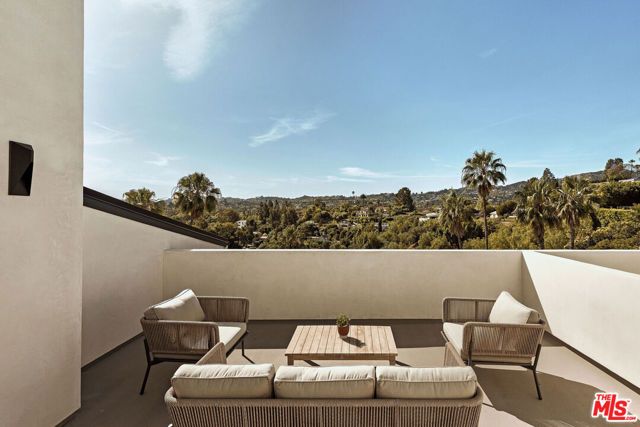 16838 Oak View Drive, Encino (los Angeles), CA 91436