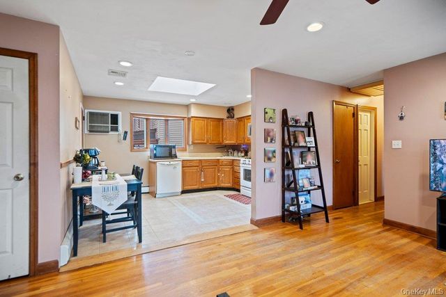 101 Sexton Road, West Babylon, NY 11704