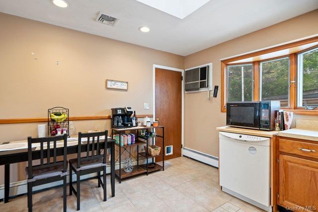101 Sexton Road, West Babylon, NY 11704