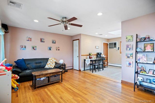 101 Sexton Road, West Babylon, NY 11704