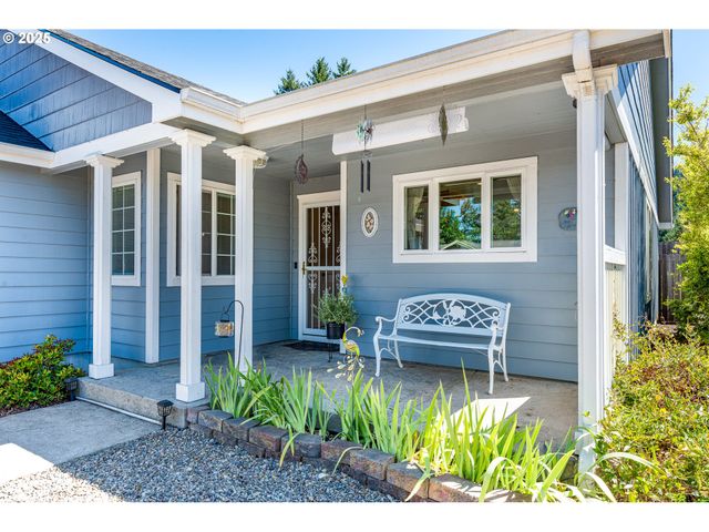 910 KRISTEN Way, Cottage Grove, OR 97424