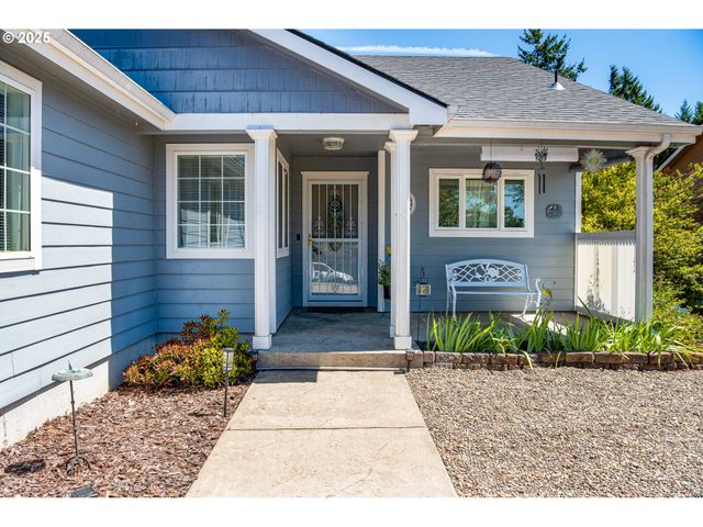 910 KRISTEN Way, Cottage Grove, OR 97424