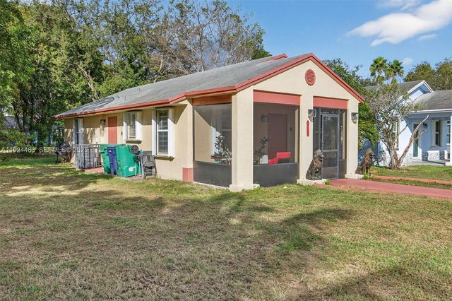 12235 SW 202nd St, Miami, FL 33177