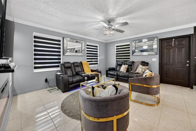 12235 SW 202nd St, Miami, FL 33177