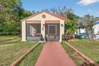 12235 SW 202nd St, Miami, FL 33177