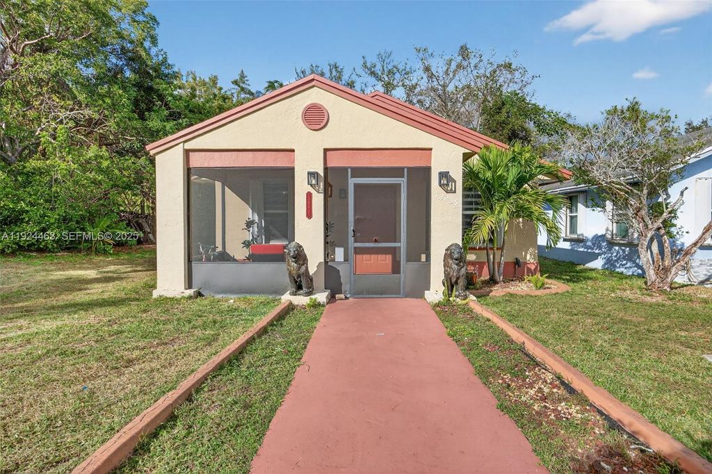 12235 SW 202nd St, Miami, FL 33177