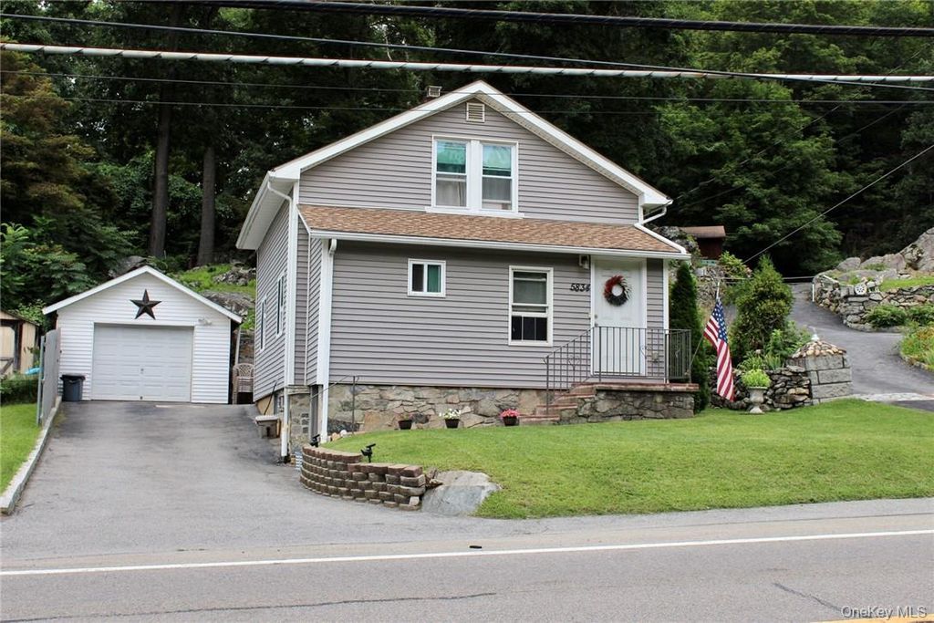 5834 Albany Post Road, Cortlandt Manor, NY 10567