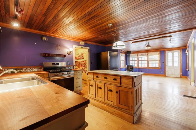 180 Lyell Street, Ogden, NY 14559