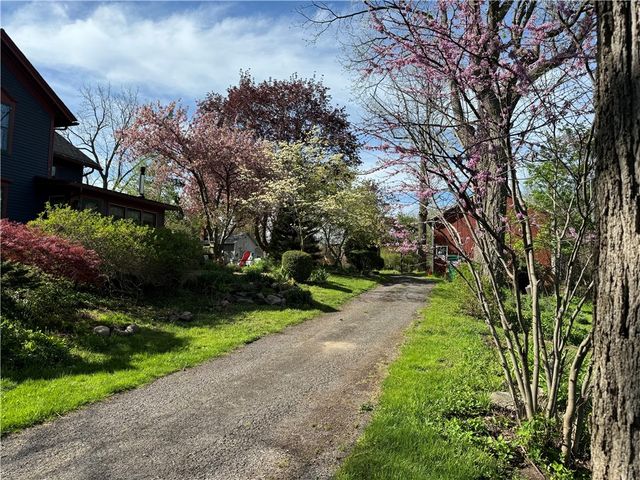180 Lyell Street, Ogden, NY 14559