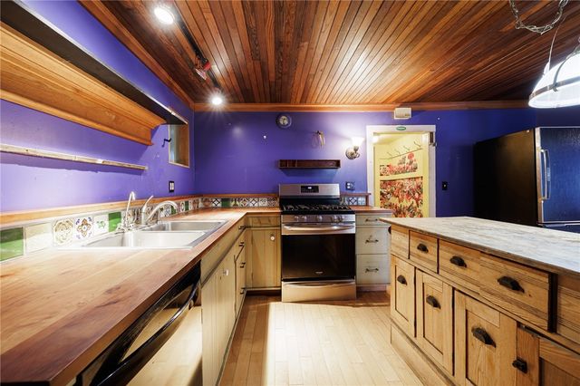 180 Lyell Street, Ogden, NY 14559