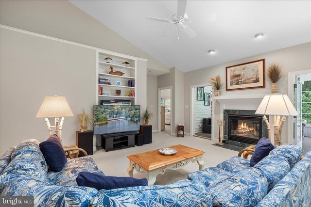 11 BURR HILL DR, Berlin, MD 21811