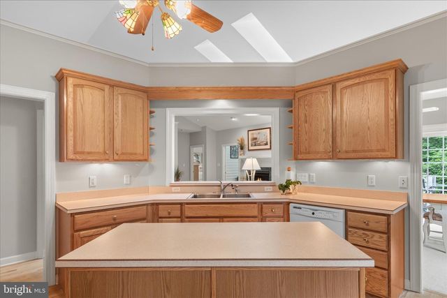 11 BURR HILL DR, Berlin, MD 21811