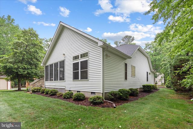 11 BURR HILL DR, Berlin, MD 21811