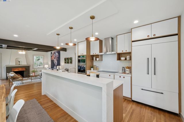 198 BRET HARTE ROAD, Berkeley, CA 94708