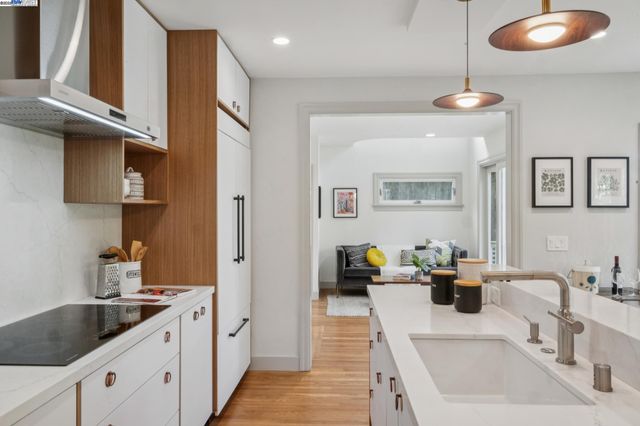 198 BRET HARTE ROAD, Berkeley, CA 94708