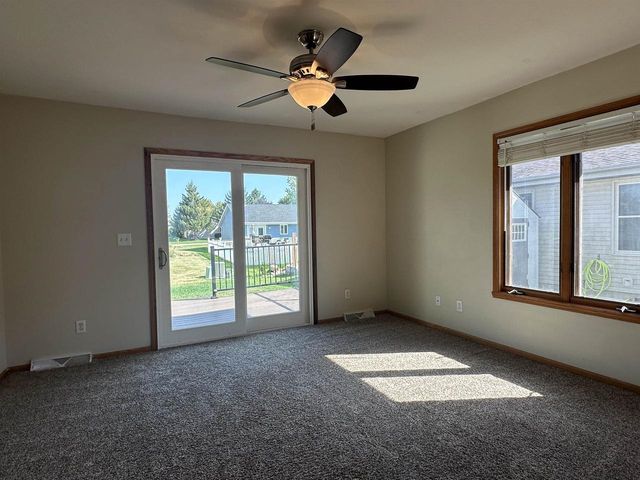 2710 N Wright Road, Janesville, WI 53546