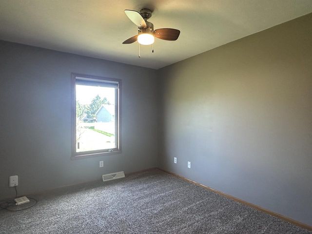 2710 N Wright Road, Janesville, WI 53546