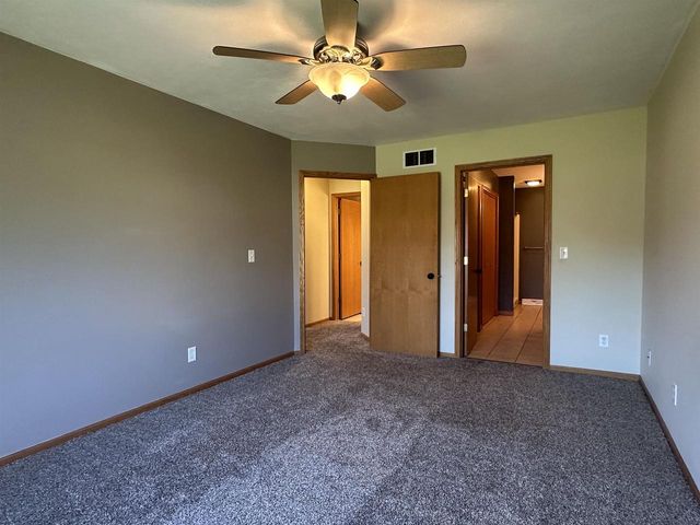 2710 N Wright Road, Janesville, WI 53546