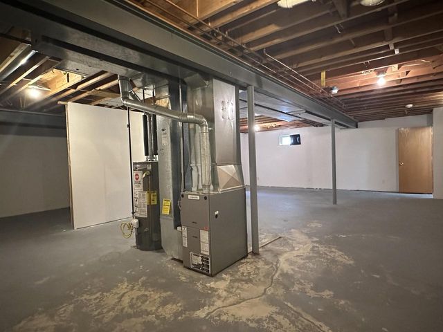 2710 N Wright Road, Janesville, WI 53546