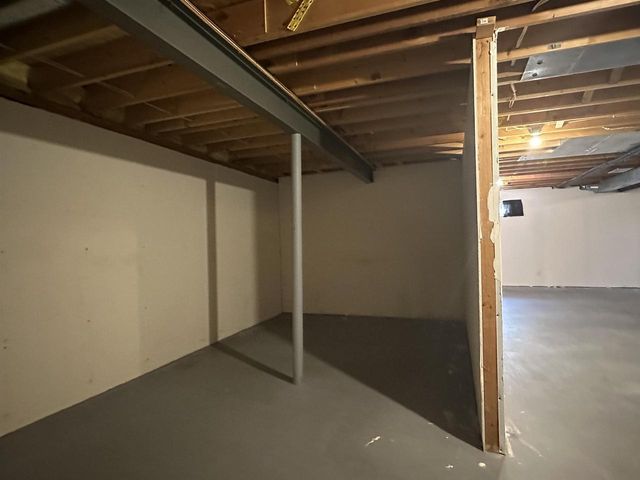 2710 N Wright Road, Janesville, WI 53546