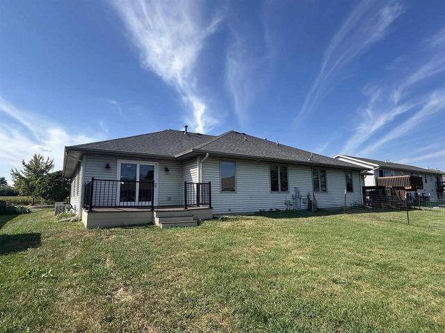 2710 N Wright Road, Janesville, WI 53546