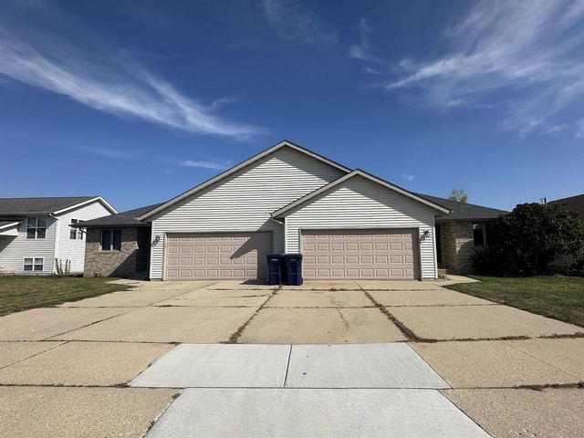 2710 N Wright Road, Janesville, WI 53546