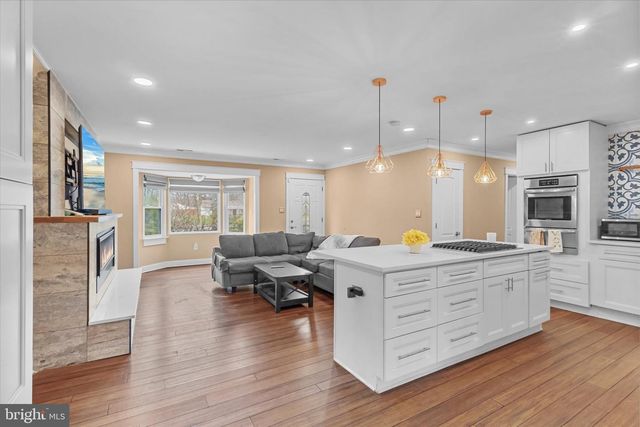 4301 LAWRENCE ST, Alexandria, VA 22309