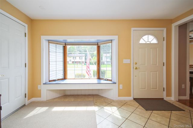 183 Fulton Street, Poughkeepsie, NY 12601