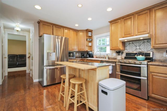 183 Fulton Street, Poughkeepsie, NY 12601