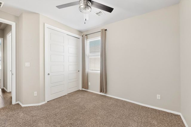 494 Adeline Avenue SW, Los Lunas, NM 87031