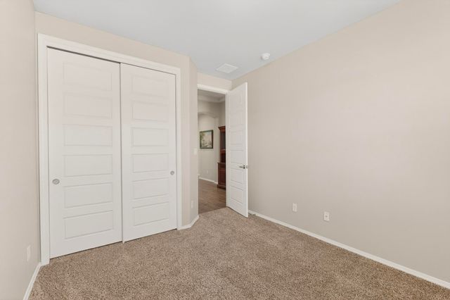 494 Adeline Avenue SW, Los Lunas, NM 87031