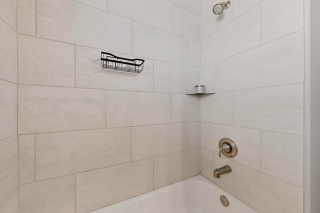 494 Adeline Avenue SW, Los Lunas, NM 87031