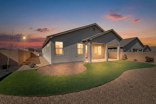 494 Adeline Avenue SW, Los Lunas, NM 87031