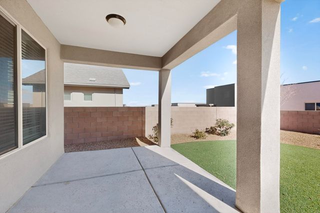 494 Adeline Avenue SW, Los Lunas, NM 87031