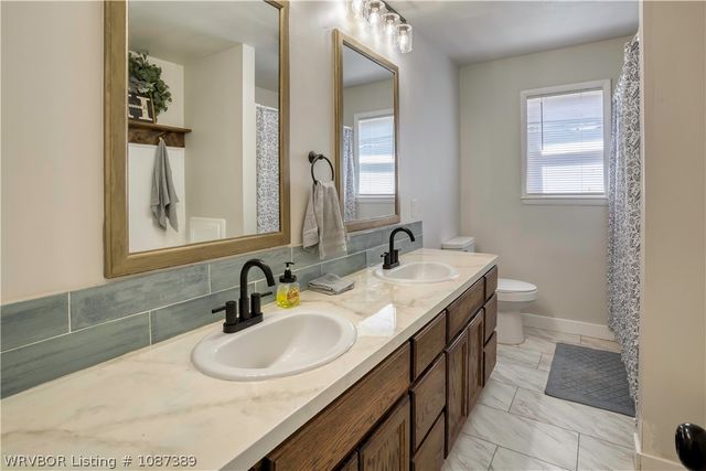 322 N Seventh Street, Charleston, AR 72933