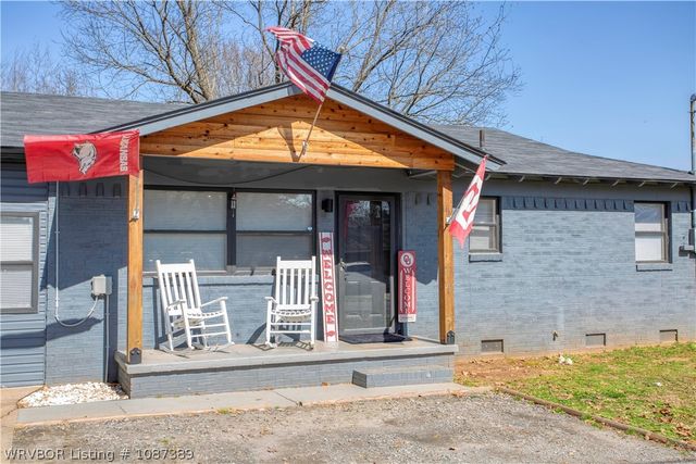 322 N Seventh Street, Charleston, AR 72933