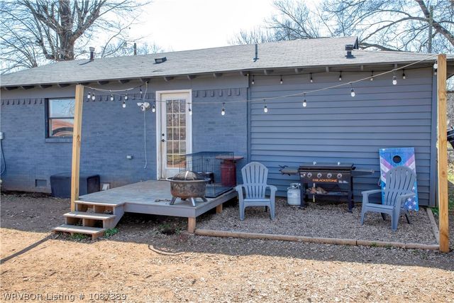 322 N Seventh Street, Charleston, AR 72933