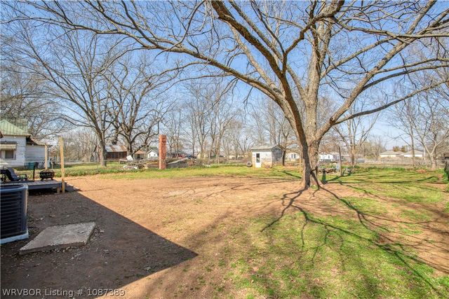 322 N Seventh Street, Charleston, AR 72933