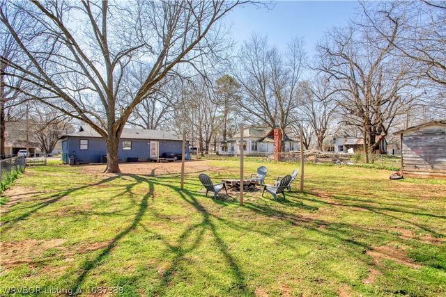 322 N Seventh Street, Charleston, AR 72933