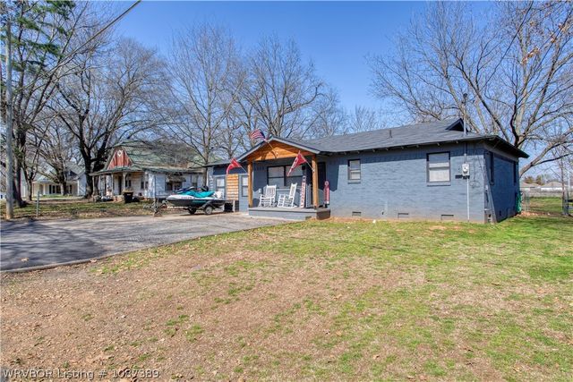 322 N Seventh Street, Charleston, AR 72933