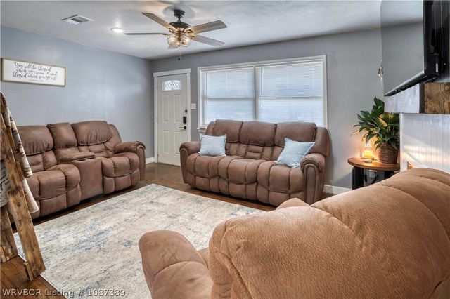 322 N Seventh Street, Charleston, AR 72933